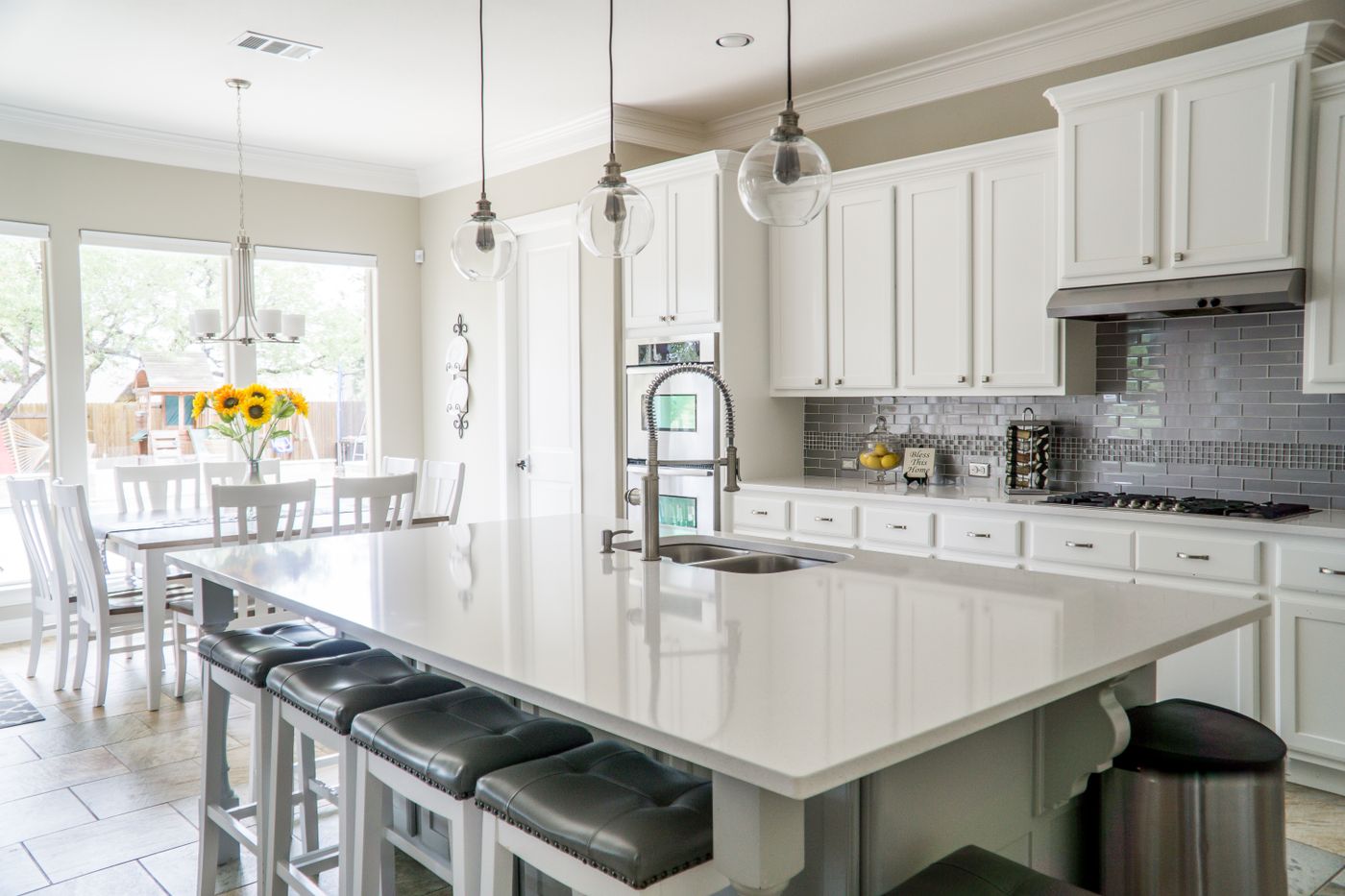 Fitted kitchen